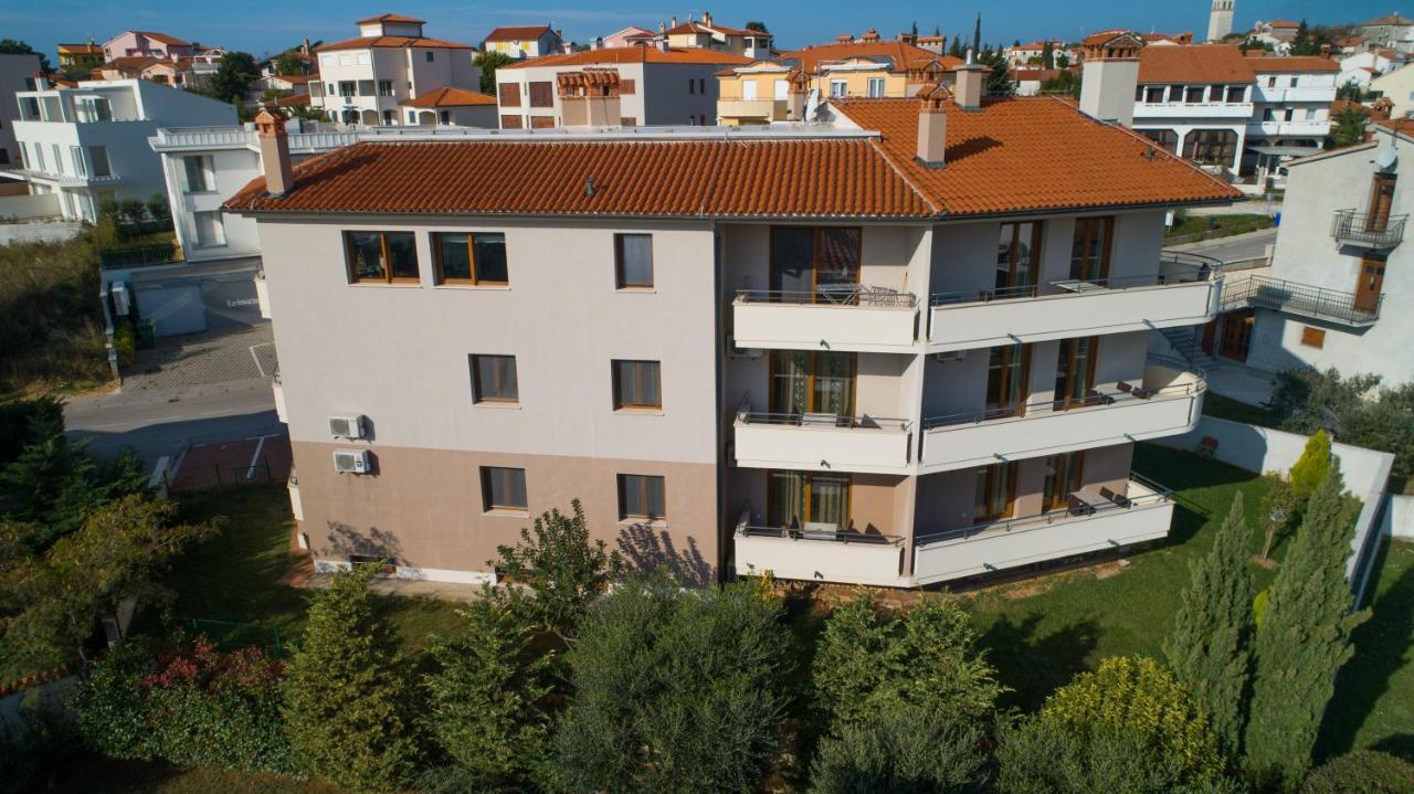 Apartments Oliva Премантура Екстериор снимка