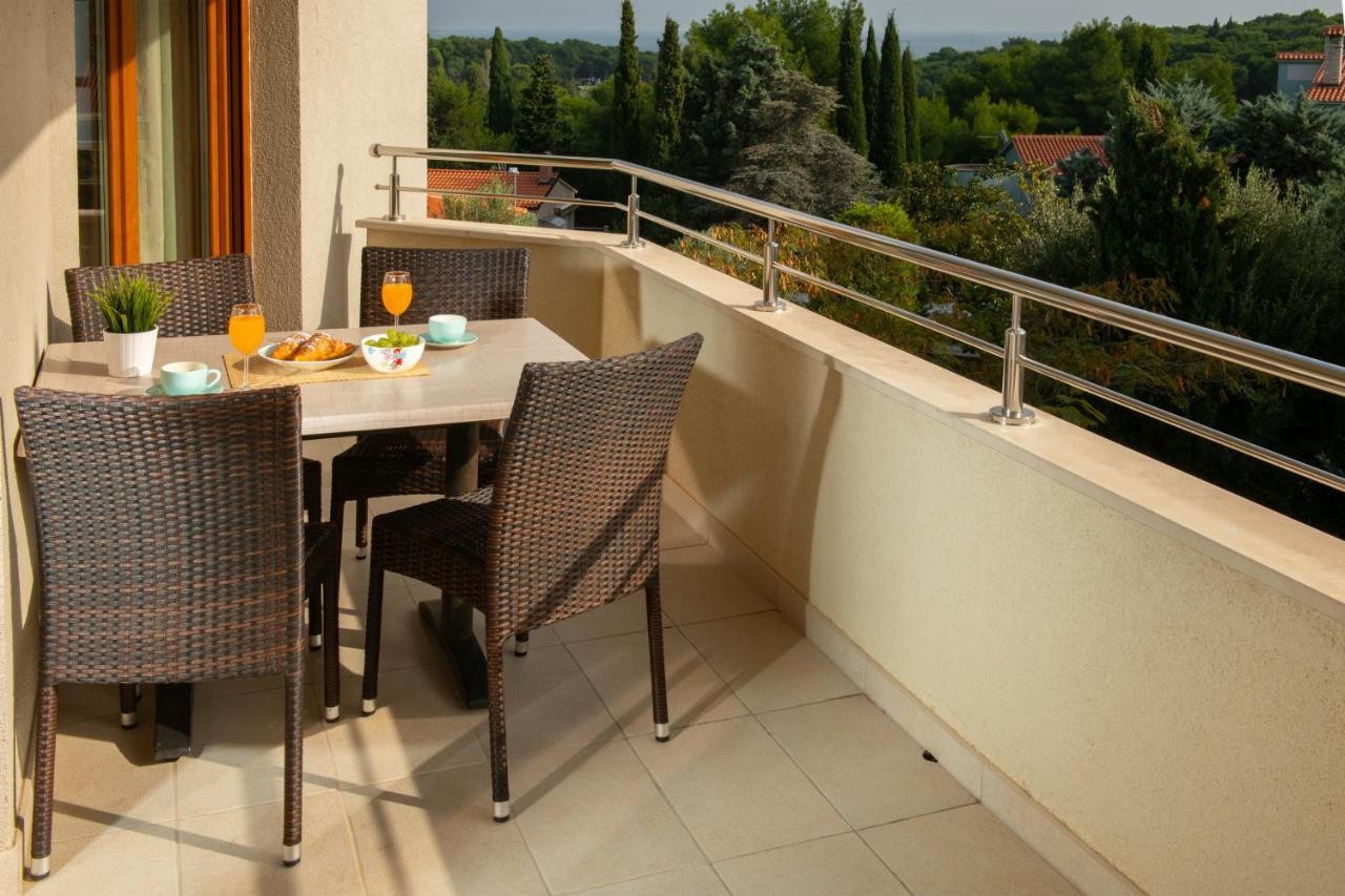 Apartments Oliva Премантура Екстериор снимка
