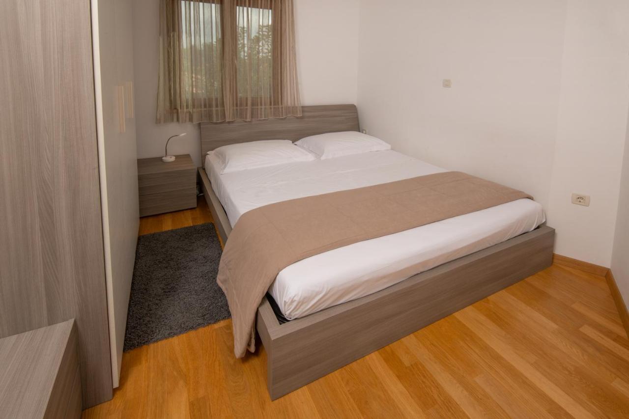 Apartments Oliva Премантура Екстериор снимка